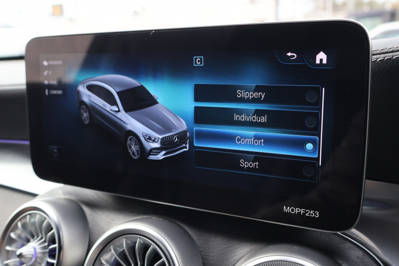 AMG GLCクーペ GLC43 4MATIC ｸｰﾍﾟ　後期型 ﾚｻﾞｰｴｸｽｸﾙｰｼﾌﾞPKG ﾚｰﾀﾞｰｾｰﾌﾃｨPKG ｴｱﾊﾞﾗﾝｽPKG ﾊﾟﾉﾗﾏSR 黒革ｼｰﾄ ｼｰﾄﾋｰﾀ ﾍﾞﾝﾁﾚｰﾀ MBUX 純正10.25ｲﾝﾁﾅﾋﾞ地ﾃﾞｼﾞ ｺｯｸﾋﾟｯﾄDisp 360°ｶﾒﾗ Burmester PTS 電動Rｹﾞｰﾄ HUD AMG20ｲﾝﾁAW　2年保証