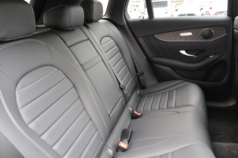 メルセデスベンツ GLC GLC220d 4MATIC AMGﾗｲﾝ　後期型 ﾚｻﾞｰｴｸｽｸﾙｰｼﾌﾞPKG ﾚｰﾀﾞｰｾｰﾌﾃｨPKG ｴｱﾊﾞﾗﾝｽPKG ﾊﾟﾉﾗﾏSR 1ｵｰﾅｰ 黒革ｼｰﾄ ｼｰﾄﾋｰﾀ ﾍﾞﾝﾁﾚｰﾀ MBUX 純正10.25ｲﾝﾁﾅﾋﾞ地ﾃﾞｼﾞ ｺｯｸﾋﾟｯﾄDisp 360°ｶﾒﾗ PTS 電動Rｹﾞｰﾄ HUD AMG19ｲﾝﾁAW　2年保証