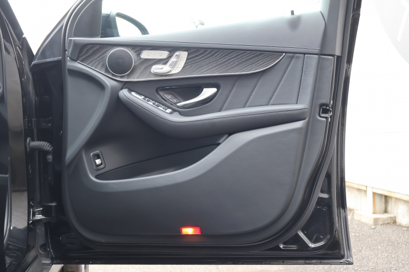 メルセデスベンツ GLC GLC220d 4MATIC AMGﾗｲﾝ　後期型 ﾚｻﾞｰｴｸｽｸﾙｰｼﾌﾞPKG ﾚｰﾀﾞｰｾｰﾌﾃｨPKG ｴｱﾊﾞﾗﾝｽPKG ﾊﾟﾉﾗﾏSR 1ｵｰﾅｰ 黒革ｼｰﾄ ｼｰﾄﾋｰﾀ ﾍﾞﾝﾁﾚｰﾀ MBUX 純正10.25ｲﾝﾁﾅﾋﾞ地ﾃﾞｼﾞ ｺｯｸﾋﾟｯﾄDisp 360°ｶﾒﾗ PTS 電動Rｹﾞｰﾄ HUD AMG19ｲﾝﾁAW　2年保証