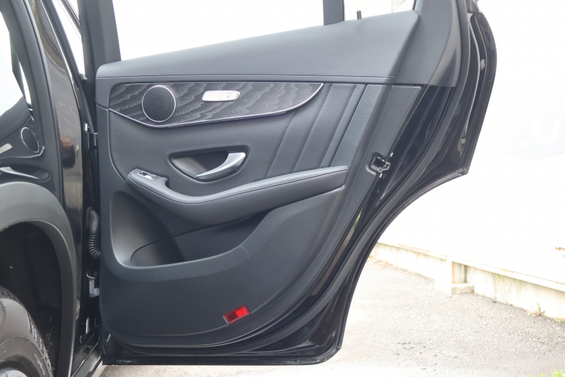 メルセデスベンツ GLC GLC220d 4MATIC AMGﾗｲﾝ　後期型 ﾚｻﾞｰｴｸｽｸﾙｰｼﾌﾞPKG ﾚｰﾀﾞｰｾｰﾌﾃｨPKG ｴｱﾊﾞﾗﾝｽPKG ﾊﾟﾉﾗﾏSR 1ｵｰﾅｰ 黒革ｼｰﾄ ｼｰﾄﾋｰﾀ ﾍﾞﾝﾁﾚｰﾀ MBUX 純正10.25ｲﾝﾁﾅﾋﾞ地ﾃﾞｼﾞ ｺｯｸﾋﾟｯﾄDisp 360°ｶﾒﾗ PTS 電動Rｹﾞｰﾄ HUD AMG19ｲﾝﾁAW　2年保証