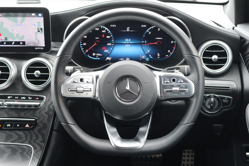 メルセデスベンツ GLC GLC220d 4MATIC AMGﾗｲﾝ　後期型 ﾚｻﾞｰｴｸｽｸﾙｰｼﾌﾞPKG ﾚｰﾀﾞｰｾｰﾌﾃｨPKG ｴｱﾊﾞﾗﾝｽPKG ﾊﾟﾉﾗﾏSR 1ｵｰﾅｰ 黒革ｼｰﾄ ｼｰﾄﾋｰﾀ ﾍﾞﾝﾁﾚｰﾀ MBUX 純正10.25ｲﾝﾁﾅﾋﾞ地ﾃﾞｼﾞ ｺｯｸﾋﾟｯﾄDisp 360°ｶﾒﾗ PTS 電動Rｹﾞｰﾄ HUD AMG19ｲﾝﾁAW　2年保証