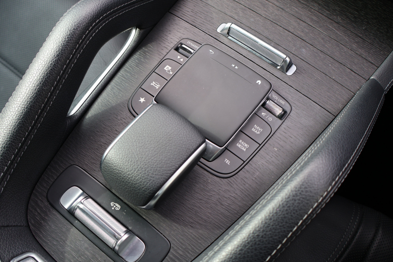 メルセデスベンツ GLE GLE450 4MATIC ｽﾎﾟｰﾂ(ISG搭載ﾓﾃﾞﾙ)　AMGｽﾀｲﾘﾝｸﾞPKG ﾚｰﾀﾞｰｾｰﾌﾃｨPKG ｴﾅｼﾞｬｲｼﾞﾝｸﾞPKG ﾊﾟﾉﾗﾏSR 黒ﾅｯﾊﾟ革 ｼｰﾄﾋｰﾀｰ ﾍﾞﾝﾁﾚｰﾀｰ MBUX純正12.3ｲﾝﾁﾅﾋﾞTV 360°ｶﾒﾗ Burmester 温冷機能付ｶｯﾌﾟﾎﾙﾀﾞｰ HUD ﾏﾙﾁﾋﾞｰﾑLED AMG20ｲﾝﾁAW　2年保証