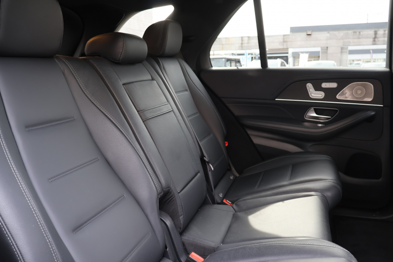 メルセデスベンツ GLE GLE450 4MATIC ｽﾎﾟｰﾂ(ISG搭載ﾓﾃﾞﾙ)　AMGｽﾀｲﾘﾝｸﾞPKG ﾚｰﾀﾞｰｾｰﾌﾃｨPKG ｴﾅｼﾞｬｲｼﾞﾝｸﾞPKG ﾊﾟﾉﾗﾏSR 黒ﾅｯﾊﾟ革 ｼｰﾄﾋｰﾀｰ ﾍﾞﾝﾁﾚｰﾀｰ MBUX純正12.3ｲﾝﾁﾅﾋﾞTV 360°ｶﾒﾗ Burmester 温冷機能付ｶｯﾌﾟﾎﾙﾀﾞｰ HUD ﾏﾙﾁﾋﾞｰﾑLED AMG20ｲﾝﾁAW　2年保証