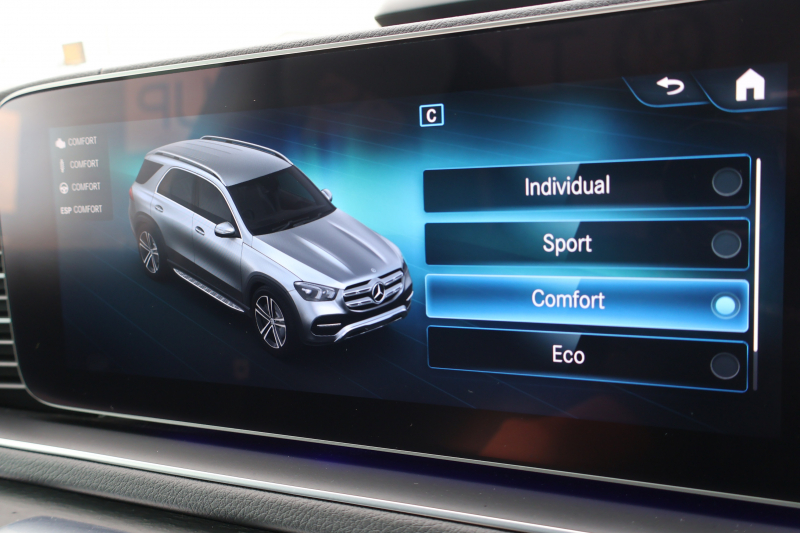 メルセデスベンツ GLE GLE400d 4MATIC ｽﾎﾟｰﾂ　ﾚｰﾀﾞｰｾｰﾌﾃｨPKG ｴﾅｼﾞｬｲｼﾞﾝｸﾞPKG ﾊﾟﾉﾗﾏSR 黒ﾅｯﾊﾟ革 ｼｰﾄﾋｰﾀｰ ﾍﾞﾝﾁﾚｰﾀｰ 純正12.3ｲﾝﾁﾅﾋﾞTV MBUX 360°ｶﾒﾗ Burmester 電動Rｹﾞｰﾄ ﾌｯﾄﾄﾗﾝｸOP 温冷機能付ｶｯﾌﾟﾎﾙﾀﾞｰ HUD LEDﾗｲﾄ AMG20ｲﾝﾁAW　2年保証