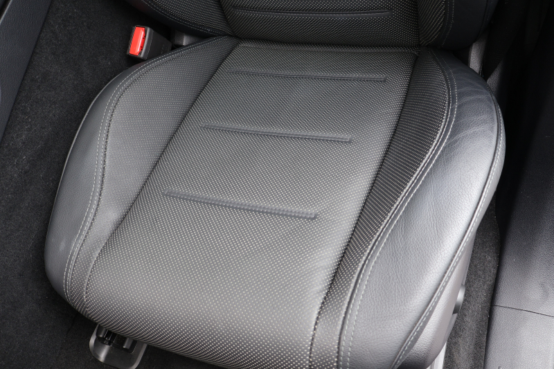 メルセデスベンツ GLE GLE400d 4MATIC ｽﾎﾟｰﾂ　ﾚｰﾀﾞｰｾｰﾌﾃｨPKG ｴﾅｼﾞｬｲｼﾞﾝｸﾞPKG ﾊﾟﾉﾗﾏSR 黒ﾅｯﾊﾟ革 ｼｰﾄﾋｰﾀｰ ﾍﾞﾝﾁﾚｰﾀｰ 純正12.3ｲﾝﾁﾅﾋﾞTV MBUX 360°ｶﾒﾗ Burmester 電動Rｹﾞｰﾄ ﾌｯﾄﾄﾗﾝｸOP 温冷機能付ｶｯﾌﾟﾎﾙﾀﾞｰ HUD LEDﾗｲﾄ AMG20ｲﾝﾁAW　2年保証