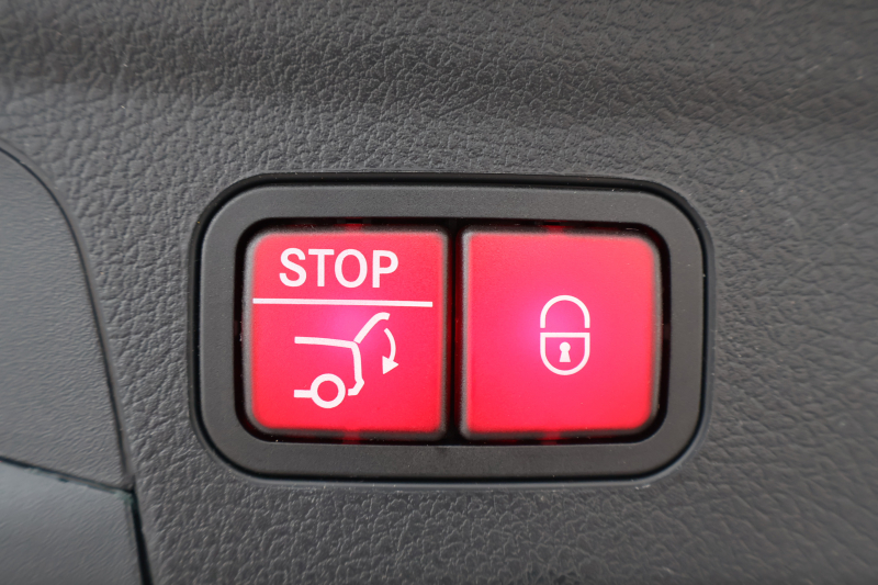 メルセデスベンツ GLE GLE400d 4MATIC ｽﾎﾟｰﾂ　ﾚｰﾀﾞｰｾｰﾌﾃｨPKG ｴﾅｼﾞｬｲｼﾞﾝｸﾞPKG ﾊﾟﾉﾗﾏSR 黒ﾅｯﾊﾟ革 ｼｰﾄﾋｰﾀｰ ﾍﾞﾝﾁﾚｰﾀｰ 純正12.3ｲﾝﾁﾅﾋﾞTV MBUX 360°ｶﾒﾗ Burmester 電動Rｹﾞｰﾄ ﾌｯﾄﾄﾗﾝｸOP 温冷機能付ｶｯﾌﾟﾎﾙﾀﾞｰ HUD LEDﾗｲﾄ AMG20ｲﾝﾁAW　2年保証