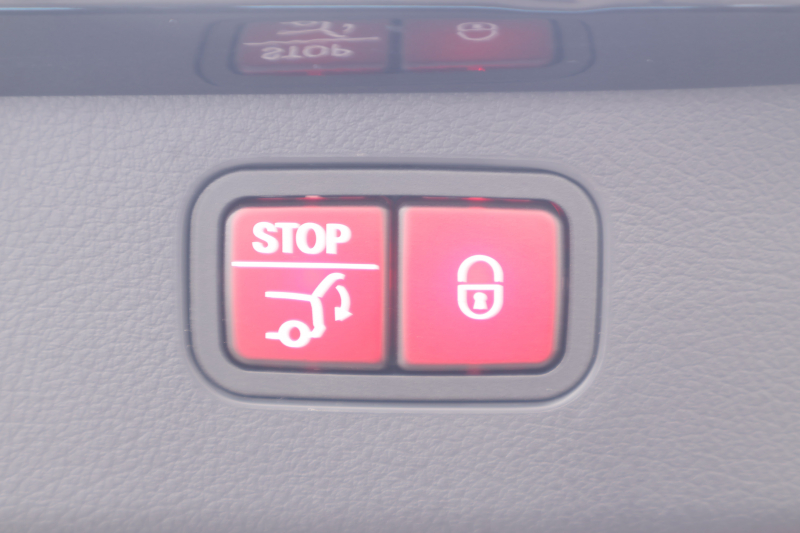 メルセデスベンツ Cクラス C220d ｽﾃｰｼｮﾝﾜｺﾞﾝ AVG　ﾚｻﾞｰｴｸｽｸﾙｰｼﾌﾞPKG AMGﾗｲﾝPKG ﾍﾞｰｼｯｸPKG ﾚｰﾀﾞｰｾｰﾌﾃｨPKG 1ｵｰﾅｰ ﾊﾟﾉﾗﾏSR 茶革 ｼｰﾄﾋｰﾀｰ 純正ﾅﾋﾞ地ﾃﾞｼﾞ MBUX ARﾅﾋﾞ 360度ｶﾒﾗ  PTS HUD  AMG18ｲﾝﾁAW　2年保証