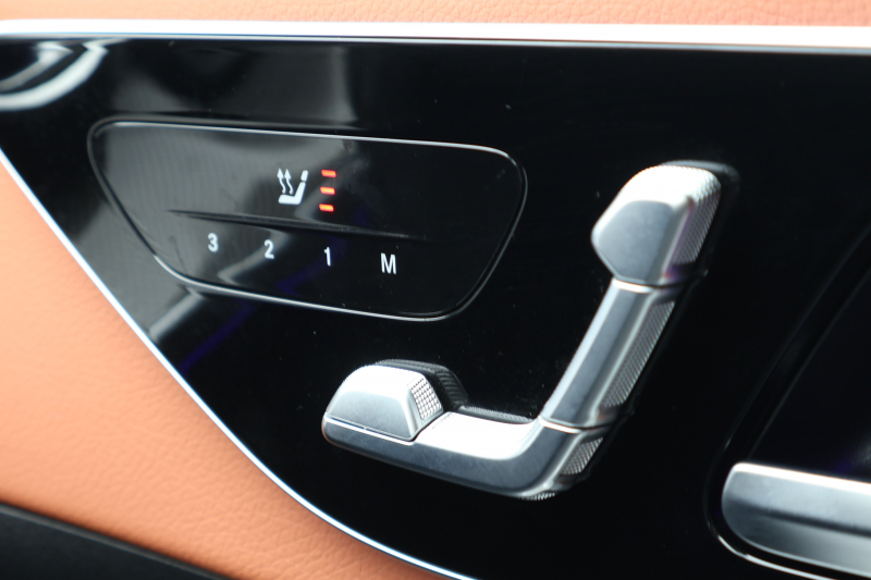 メルセデスベンツ Cクラス C220d ｽﾃｰｼｮﾝﾜｺﾞﾝ AVG　ﾚｻﾞｰｴｸｽｸﾙｰｼﾌﾞPKG AMGﾗｲﾝPKG ﾍﾞｰｼｯｸPKG ﾚｰﾀﾞｰｾｰﾌﾃｨPKG 1ｵｰﾅｰ ﾊﾟﾉﾗﾏSR 茶革 ｼｰﾄﾋｰﾀｰ 純正ﾅﾋﾞ地ﾃﾞｼﾞ MBUX ARﾅﾋﾞ 360度ｶﾒﾗ  PTS HUD  AMG18ｲﾝﾁAW　2年保証