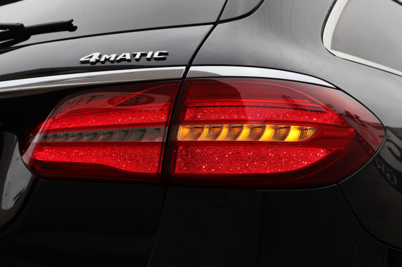 メルセデスベンツ Eクラス E220d 4MATIC ｵｰﾙﾃﾚｲﾝ　 中期型 ｴｸｽｸﾙｰｼﾌﾞPKG ﾚｰﾀﾞｰｾｰﾌﾃｨPKG ｴｱﾊﾞﾗﾝｽPKG ﾊﾟﾉﾗﾏSR ｷｰﾚｽGO ﾌﾞﾗｯｸ革 ｼｰﾄﾋｰﾀｰ ﾍﾞﾝﾁﾚｰﾀｰ 12.3ｲﾝﾁﾅﾋﾞ地ﾃﾞｼﾞ 360°ｶﾒﾗ Burmester Applecarplay 電動Rｹﾞｰﾄ HUD 専用19ｲﾝﾁAW　2年保証