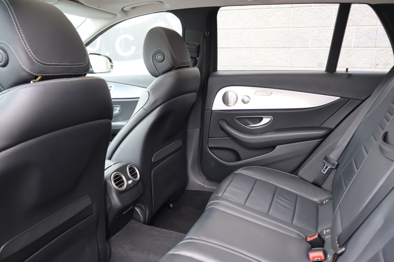 メルセデスベンツ Eクラス E220d 4MATIC ｵｰﾙﾃﾚｲﾝ　 中期型 ｴｸｽｸﾙｰｼﾌﾞPKG ﾚｰﾀﾞｰｾｰﾌﾃｨPKG ｴｱﾊﾞﾗﾝｽPKG ﾊﾟﾉﾗﾏSR ｷｰﾚｽGO ﾌﾞﾗｯｸ革 ｼｰﾄﾋｰﾀｰ ﾍﾞﾝﾁﾚｰﾀｰ 12.3ｲﾝﾁﾅﾋﾞ地ﾃﾞｼﾞ 360°ｶﾒﾗ Burmester Applecarplay 電動Rｹﾞｰﾄ HUD 専用19ｲﾝﾁAW　2年保証