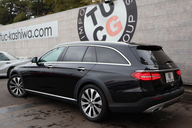 メルセデスベンツ Eクラス E220d 4MATIC ｵｰﾙﾃﾚｲﾝ　 中期型 ｴｸｽｸﾙｰｼﾌﾞPKG ﾚｰﾀﾞｰｾｰﾌﾃｨPKG ｴｱﾊﾞﾗﾝｽPKG ﾊﾟﾉﾗﾏSR ｷｰﾚｽGO ﾌﾞﾗｯｸ革 ｼｰﾄﾋｰﾀｰ ﾍﾞﾝﾁﾚｰﾀｰ 12.3ｲﾝﾁﾅﾋﾞ地ﾃﾞｼﾞ 360°ｶﾒﾗ Burmester Applecarplay 電動Rｹﾞｰﾄ HUD 専用19ｲﾝﾁAW　2年保証