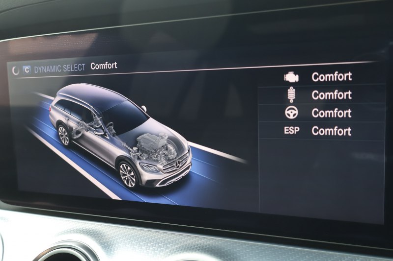 メルセデスベンツ Eクラス E220d 4MATIC ｵｰﾙﾃﾚｲﾝ　 中期型 ｴｸｽｸﾙｰｼﾌﾞPKG ﾚｰﾀﾞｰｾｰﾌﾃｨPKG ｴｱﾊﾞﾗﾝｽPKG ﾊﾟﾉﾗﾏSR ｷｰﾚｽGO ﾌﾞﾗｯｸ革 ｼｰﾄﾋｰﾀｰ ﾍﾞﾝﾁﾚｰﾀｰ 12.3ｲﾝﾁﾅﾋﾞ地ﾃﾞｼﾞ 360°ｶﾒﾗ Burmester Applecarplay 電動Rｹﾞｰﾄ HUD 専用19ｲﾝﾁAW　2年保証