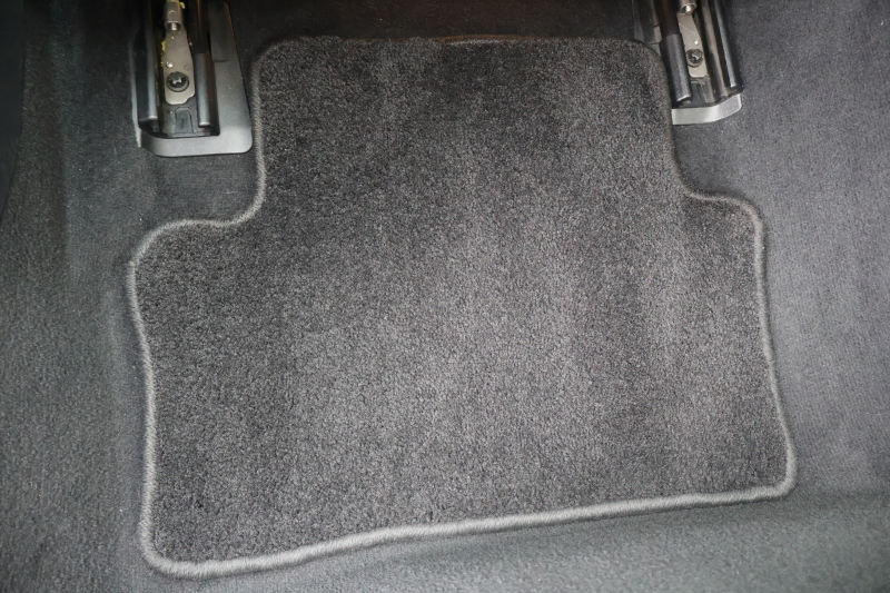 メルセデスベンツ Eクラス E220d 4MATIC ｵｰﾙﾃﾚｲﾝ　 中期型 ｴｸｽｸﾙｰｼﾌﾞPKG ﾚｰﾀﾞｰｾｰﾌﾃｨPKG ｴｱﾊﾞﾗﾝｽPKG ﾊﾟﾉﾗﾏSR ｷｰﾚｽGO ﾌﾞﾗｯｸ革 ｼｰﾄﾋｰﾀｰ ﾍﾞﾝﾁﾚｰﾀｰ 12.3ｲﾝﾁﾅﾋﾞ地ﾃﾞｼﾞ 360°ｶﾒﾗ Burmester Applecarplay 電動Rｹﾞｰﾄ HUD 専用19ｲﾝﾁAW　2年保証