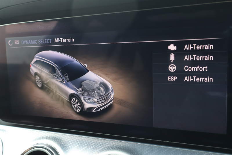 メルセデスベンツ Eクラス E220d 4MATIC ｵｰﾙﾃﾚｲﾝ　 中期型 ｴｸｽｸﾙｰｼﾌﾞPKG ﾚｰﾀﾞｰｾｰﾌﾃｨPKG ｴｱﾊﾞﾗﾝｽPKG ﾊﾟﾉﾗﾏSR ｷｰﾚｽGO ﾌﾞﾗｯｸ革 ｼｰﾄﾋｰﾀｰ ﾍﾞﾝﾁﾚｰﾀｰ 12.3ｲﾝﾁﾅﾋﾞ地ﾃﾞｼﾞ 360°ｶﾒﾗ Burmester Applecarplay 電動Rｹﾞｰﾄ HUD 専用19ｲﾝﾁAW　2年保証