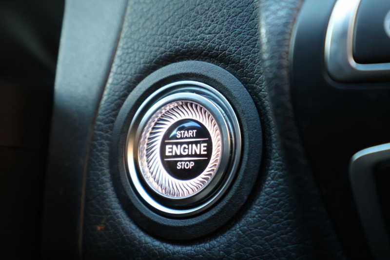 メルセデスベンツ Cクラス C200 ｽﾃｰｼｮﾝﾜｺﾞﾝ ﾛｰﾚｳｽED ｽﾎﾟｰﾂﾌﾟﾗｽPKG 　後期型 AMGｽﾀｲﾘﾝｸﾞPKG ﾚｰﾀﾞｰｾｰﾌﾃｨPKG 黒革 ｼｰﾄﾋｰﾀｰ 純正10.25ｲﾝﾁﾅﾋﾞ地ﾃﾞｼﾞ ｺｯｸﾋﾟｯﾄDisp AppleCarPlay Bﾓﾆﾀｰ 電動Rｹﾞｰﾄ ﾌｯﾄﾄﾗﾝｸOP HUD AMG18ｲﾝﾁAW　2年保証