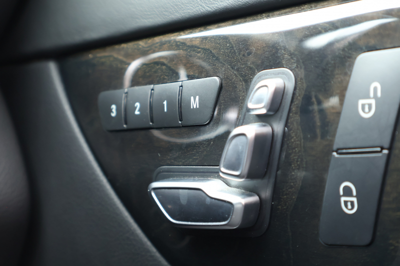 AMG SLC SLC43　AMGﾅｲﾄPKG AMGｽﾀｲﾘﾝｸﾞPKG ﾚｰﾀﾞｰｾｰﾌﾃｨPKG ﾏｼﾞｯｸｽｶｲｺﾝﾄﾛｰﾙﾊﾞﾘｵR 黒ﾅｯﾊﾟ革 ｼｰﾄﾋｰﾀｰ ｴｱｽｶｰﾌ 純正ﾅﾋﾞ地ﾃﾞｼﾞ harman/kardon Bﾓﾆﾀｰ  LEDﾍｯﾄﾞ AMGﾊﾟﾌｫｰﾏﾝｽｽﾃｱ AMG18AW　2年保証