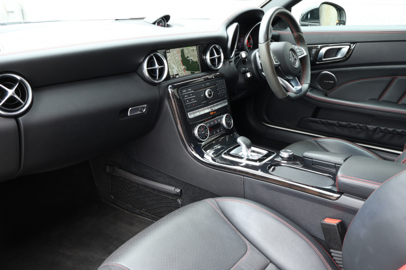 AMG SLC SLC43　AMGﾅｲﾄPKG AMGｽﾀｲﾘﾝｸﾞPKG ﾚｰﾀﾞｰｾｰﾌﾃｨPKG ﾏｼﾞｯｸｽｶｲｺﾝﾄﾛｰﾙﾊﾞﾘｵR 黒ﾅｯﾊﾟ革 ｼｰﾄﾋｰﾀｰ ｴｱｽｶｰﾌ 純正ﾅﾋﾞ地ﾃﾞｼﾞ harman/kardon Bﾓﾆﾀｰ  LEDﾍｯﾄﾞ AMGﾊﾟﾌｫｰﾏﾝｽｽﾃｱ AMG18AW　2年保証