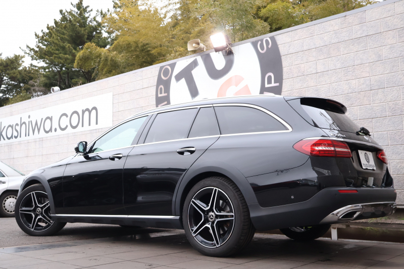 メルセデスベンツ Eクラス E220d 4MATIC ｵｰﾙﾃﾚｲﾝ　後期型 ｴｸｽｸﾙｰｼﾌﾞPKG ｴﾅｼﾞｬｲｼﾞﾝｸﾞPKG ﾚｰﾀﾞｰｾｰﾌﾃｨPKG ﾊﾟﾉﾗﾏSR ﾌﾞﾗｯｸ革 ｼｰﾄﾋｰﾀ ﾍﾞﾝﾁﾚｰﾀ 360°ｶﾒﾗ MBUX ARﾅﾋﾞｹﾞｰｼｮﾝ Burmester ﾜｲﾔﾚｽﾁｬｰｼﾞﾝｸﾞ HUD ｴｱｻｽ 純正19ｲﾝﾁAW　2年保証