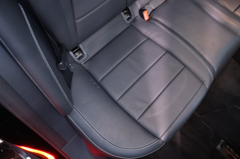 メルセデスベンツ Eクラス E220d 4MATIC ｵｰﾙﾃﾚｲﾝ　後期型 ｴｸｽｸﾙｰｼﾌﾞPKG ｴﾅｼﾞｬｲｼﾞﾝｸﾞPKG ﾚｰﾀﾞｰｾｰﾌﾃｨPKG ﾊﾟﾉﾗﾏSR ﾌﾞﾗｯｸ革 ｼｰﾄﾋｰﾀ ﾍﾞﾝﾁﾚｰﾀ 360°ｶﾒﾗ MBUX ARﾅﾋﾞｹﾞｰｼｮﾝ Burmester ﾜｲﾔﾚｽﾁｬｰｼﾞﾝｸﾞ HUD ｴｱｻｽ 純正19ｲﾝﾁAW　2年保証