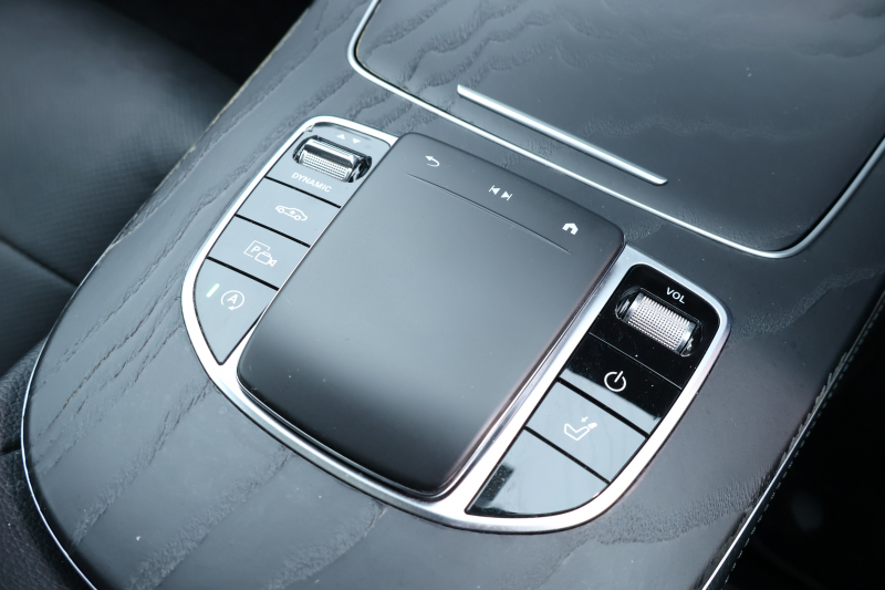 メルセデスベンツ Eクラス E220d 4MATIC ｵｰﾙﾃﾚｲﾝ　後期型 ｴｸｽｸﾙｰｼﾌﾞPKG ｴﾅｼﾞｬｲｼﾞﾝｸﾞPKG ﾚｰﾀﾞｰｾｰﾌﾃｨPKG ﾊﾟﾉﾗﾏSR ﾌﾞﾗｯｸ革 ｼｰﾄﾋｰﾀ ﾍﾞﾝﾁﾚｰﾀ 360°ｶﾒﾗ MBUX ARﾅﾋﾞｹﾞｰｼｮﾝ Burmester ﾜｲﾔﾚｽﾁｬｰｼﾞﾝｸﾞ HUD ｴｱｻｽ 純正19ｲﾝﾁAW　2年保証