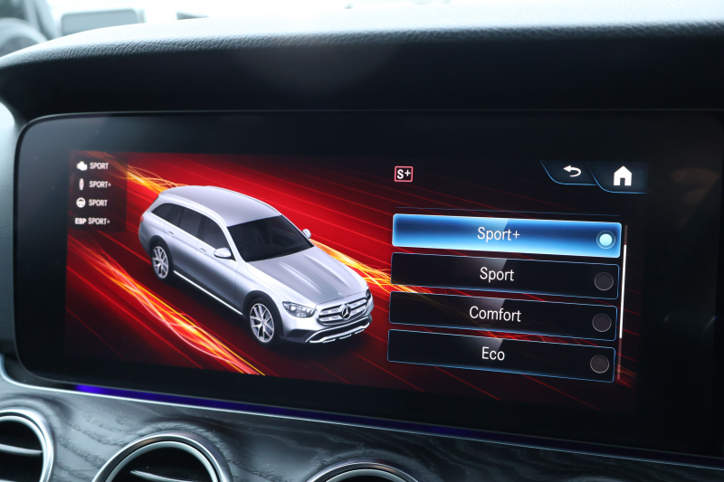 メルセデスベンツ Eクラス E220d 4MATIC ｵｰﾙﾃﾚｲﾝ　後期型 ｴｸｽｸﾙｰｼﾌﾞPKG ｴﾅｼﾞｬｲｼﾞﾝｸﾞPKG ﾚｰﾀﾞｰｾｰﾌﾃｨPKG ﾊﾟﾉﾗﾏSR ﾌﾞﾗｯｸ革 ｼｰﾄﾋｰﾀ ﾍﾞﾝﾁﾚｰﾀ 360°ｶﾒﾗ MBUX ARﾅﾋﾞｹﾞｰｼｮﾝ Burmester ﾜｲﾔﾚｽﾁｬｰｼﾞﾝｸﾞ HUD ｴｱｻｽ 純正19ｲﾝﾁAW　2年保証