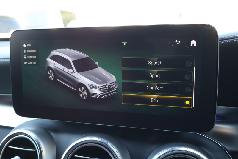 メルセデスベンツ GLC GLC220d 4MATIC AMGﾗｲﾝ　後期型 ﾚｻﾞｰｴｸｽｸﾙｰｼﾌﾞPKG ﾚｰﾀﾞｰｾｰﾌﾃｨPKG ｴｱﾊﾞﾗﾝｽPKG ﾊﾟﾉﾗﾏSR ｸﾗﾝﾍﾞﾘｰ赤革ｼｰﾄ 全席ｼｰﾄﾋｰﾀｰ MBUX 純正10.25ｲﾝﾁﾅﾋﾞ地ﾃﾞｼﾞ ｺｯｸﾋﾟｯﾄDisp 360°ｶﾒﾗ Burmester PTS 電動Rｹﾞｰﾄ HUD AMG19ｲﾝﾁAW　2年保証