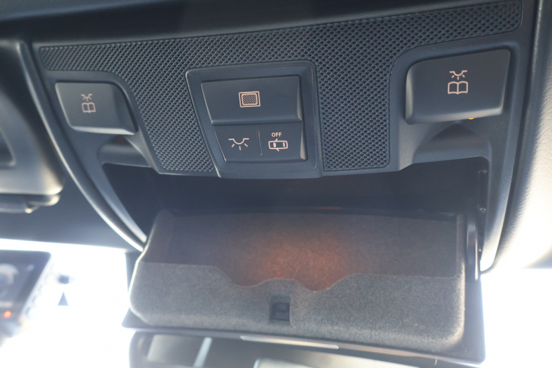 AMG SLC SLC43 ｽﾎﾟｰﾂ ﾌｧｲﾅﾙｴﾃﾞｨｼｮﾝ　特別仕様車  ﾚｰﾀﾞｰｾｰﾌﾃｨPKG ﾏｼﾞｯｸｽｶｲｺﾝﾄﾛｰﾙﾊﾞﾘｵR ﾌﾞﾗｯｸ/ｼﾙﾊﾞｰﾂｰﾄｰﾝ革 ｼｰﾄﾋｰﾀｰ ｴｱｽｶｰﾌ 純正ﾅﾋﾞ地ﾃﾞｼﾞ Bﾓﾆﾀｰ  LED AMGﾊﾟﾌｫｰﾏﾝｽｽﾃｱ AMG RIDE CONTROLｻｽﾍﾟﾝｼｮﾝ 専用AMG18AW　2年保証