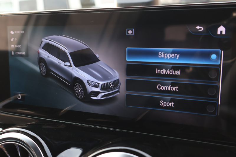 AMG GLB GLB35 4MATIC　AMGﾊﾟﾌｫｰﾏﾝｽPKG ｱﾄﾞﾊﾞﾝｽﾄﾞPKG ﾚｰﾀﾞｰｾｰﾌﾃｨPKG 1ｵｰﾅｰ ﾊﾟﾉﾗﾐｯｸSR 灰/黒革ｼｰﾄ ｼｰﾄﾋｰﾀｰ MBUX 10.25ｲﾝﾁﾅﾋﾞ地ﾃﾞｼﾞ 360度ｶﾒﾗ ﾌｯﾄﾄﾗﾝｸOP ﾜｲﾔﾚｽﾁｬｰｼﾞﾝｸﾞ HUD ﾃﾞｼﾞﾀﾙｲﾝﾅｰﾐﾗｰ AMG19AW　2年保証