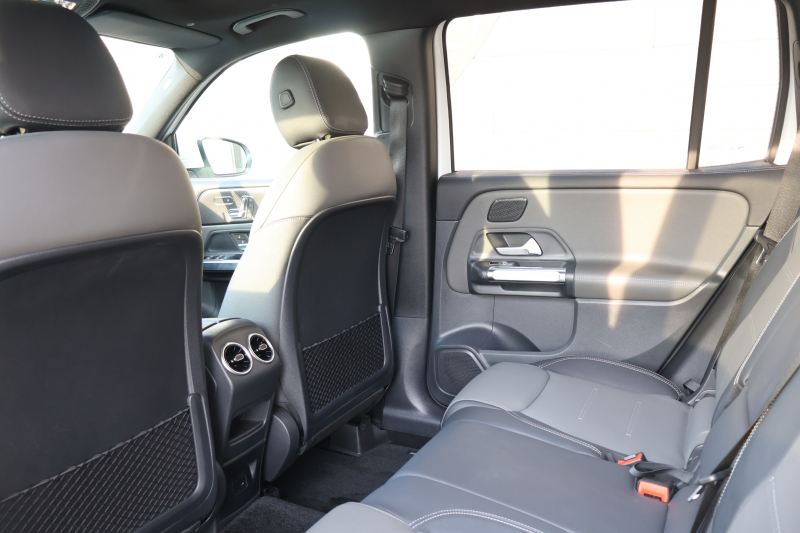 AMG GLB GLB35 4MATIC　AMGﾊﾟﾌｫｰﾏﾝｽPKG ｱﾄﾞﾊﾞﾝｽﾄﾞPKG ﾚｰﾀﾞｰｾｰﾌﾃｨPKG 1ｵｰﾅｰ ﾊﾟﾉﾗﾐｯｸSR 灰/黒革ｼｰﾄ ｼｰﾄﾋｰﾀｰ MBUX 10.25ｲﾝﾁﾅﾋﾞ地ﾃﾞｼﾞ 360度ｶﾒﾗ ﾌｯﾄﾄﾗﾝｸOP ﾜｲﾔﾚｽﾁｬｰｼﾞﾝｸﾞ HUD ﾃﾞｼﾞﾀﾙｲﾝﾅｰﾐﾗｰ AMG19AW　2年保証