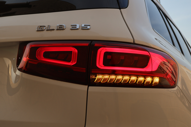 AMG GLB GLB35 4MATIC　AMGﾊﾟﾌｫｰﾏﾝｽPKG ｱﾄﾞﾊﾞﾝｽﾄﾞPKG ﾚｰﾀﾞｰｾｰﾌﾃｨPKG 1ｵｰﾅｰ ﾊﾟﾉﾗﾐｯｸSR 灰/黒革ｼｰﾄ ｼｰﾄﾋｰﾀｰ MBUX 10.25ｲﾝﾁﾅﾋﾞ地ﾃﾞｼﾞ 360度ｶﾒﾗ ﾌｯﾄﾄﾗﾝｸOP ﾜｲﾔﾚｽﾁｬｰｼﾞﾝｸﾞ HUD ﾃﾞｼﾞﾀﾙｲﾝﾅｰﾐﾗｰ AMG19AW　2年保証