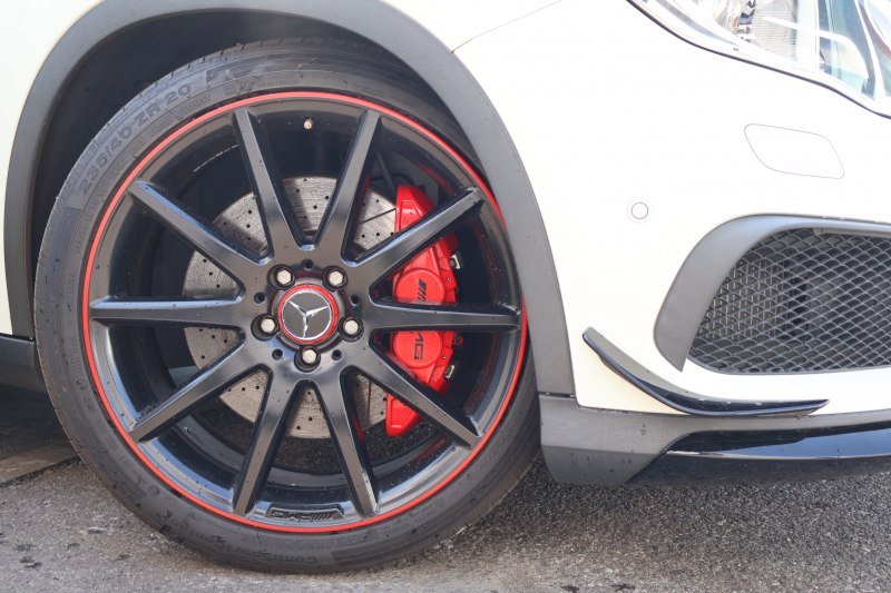 AMG GLA GLA45 AMG 4MATIC Edition1　特別仕様車 専用ｴｱﾛﾊﾟｰﾂ  専用ｻｲﾄﾞﾃﾞｶｰﾙ ﾚｰﾀﾞｰｾｰﾌﾃｨPKG AMGﾊﾟﾌｫｰﾏﾝｽｼｰﾄ AMGﾊﾟﾌｫｰﾏﾝｽｽﾃｱ ﾒﾓﾘｰ機能付ﾊﾟﾜｰｼｰﾄ ｼｰﾄﾋｰﾀｰ 純正ﾅﾋﾞ地ﾃﾞｼﾞ Bﾓﾆﾀｰ 電動Rｹﾞｰﾄ ｷｾﾉﾝﾍｯﾄﾞ PTS AMG20AW　2年保証