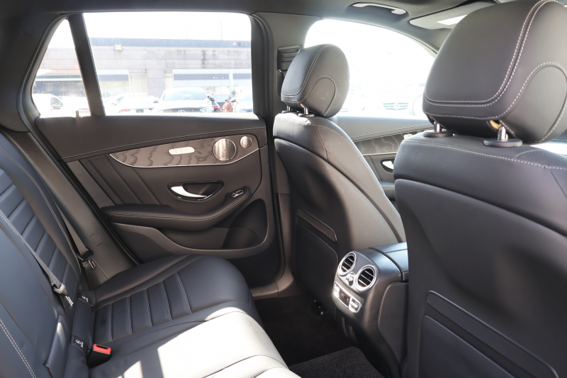 メルセデスベンツ GLC GLC220d 4MATIC AMGﾗｲﾝ　後期型 ﾚｻﾞｰｴｸｽｸﾙｰｼﾌﾞPKG ﾚｰﾀﾞｰｾｰﾌﾃｨPKG ｴｱﾊﾞﾗﾝｽPKG ﾊﾟﾉﾗﾏSR 黒革ｼｰﾄ ｼｰﾄﾋｰﾀ ﾍﾞﾝﾁﾚｰﾀ MBUX 純正10.25ｲﾝﾁﾅﾋﾞ地ﾃﾞｼﾞ ｺｯｸﾋﾟｯﾄDisp 360°ｶﾒﾗ Burmester PTS 電動Rｹﾞｰﾄ HUD AMG19ｲﾝﾁAW　2年保証