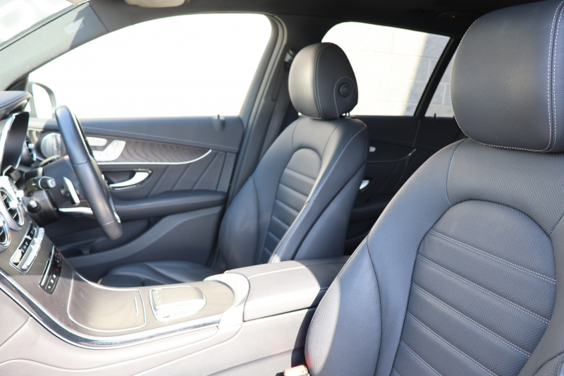 メルセデスベンツ GLC GLC220d 4MATIC AMGﾗｲﾝ　後期型 ﾚｻﾞｰｴｸｽｸﾙｰｼﾌﾞPKG ﾚｰﾀﾞｰｾｰﾌﾃｨPKG ｴｱﾊﾞﾗﾝｽPKG ﾊﾟﾉﾗﾏSR 黒革ｼｰﾄ ｼｰﾄﾋｰﾀ ﾍﾞﾝﾁﾚｰﾀ MBUX 純正10.25ｲﾝﾁﾅﾋﾞ地ﾃﾞｼﾞ ｺｯｸﾋﾟｯﾄDisp 360°ｶﾒﾗ Burmester PTS 電動Rｹﾞｰﾄ HUD AMG19ｲﾝﾁAW　2年保証