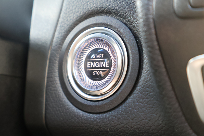 メルセデスベンツ GLC GLC220d 4MATIC AMGﾗｲﾝ　後期型 ﾚｻﾞｰｴｸｽｸﾙｰｼﾌﾞPKG ﾚｰﾀﾞｰｾｰﾌﾃｨPKG ｴｱﾊﾞﾗﾝｽPKG ﾊﾟﾉﾗﾏSR 黒革ｼｰﾄ ｼｰﾄﾋｰﾀ ﾍﾞﾝﾁﾚｰﾀ MBUX 純正10.25ｲﾝﾁﾅﾋﾞ地ﾃﾞｼﾞ ｺｯｸﾋﾟｯﾄDisp 360°ｶﾒﾗ Burmester PTS 電動Rｹﾞｰﾄ HUD AMG19ｲﾝﾁAW　2年保証