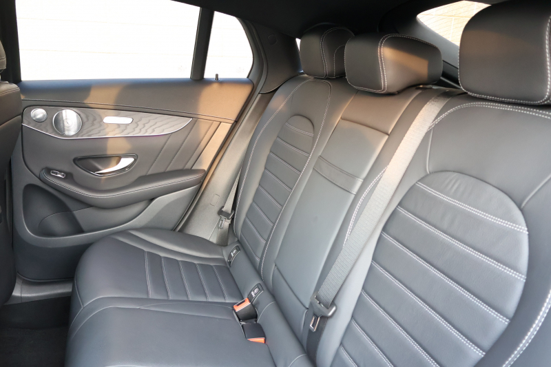 メルセデスベンツ GLCクーペ GLC220d 4MATIC ｸｰﾍﾟ AMGﾗｲﾝ　後期型 ﾚｻﾞｰｴｸｽｸﾙｰｼﾌﾞPKG ﾚｰﾀﾞｰｾｰﾌﾃｨPKG ｴｱﾊﾞﾗﾝｽPKG ｶﾞﾗｽSR 黒革 ｼｰﾄﾋｰﾀ ﾍﾞﾝﾁﾚｰﾀ MBUX 純正10.25ｲﾝﾁﾅﾋﾞ地ﾃﾞｼﾞ ｺｯｸﾋﾟｯﾄDisp 360°ｶﾒﾗ Burmester 電動Rｹﾞｰﾄ HUD AMG19ｲﾝﾁAW　2年保証