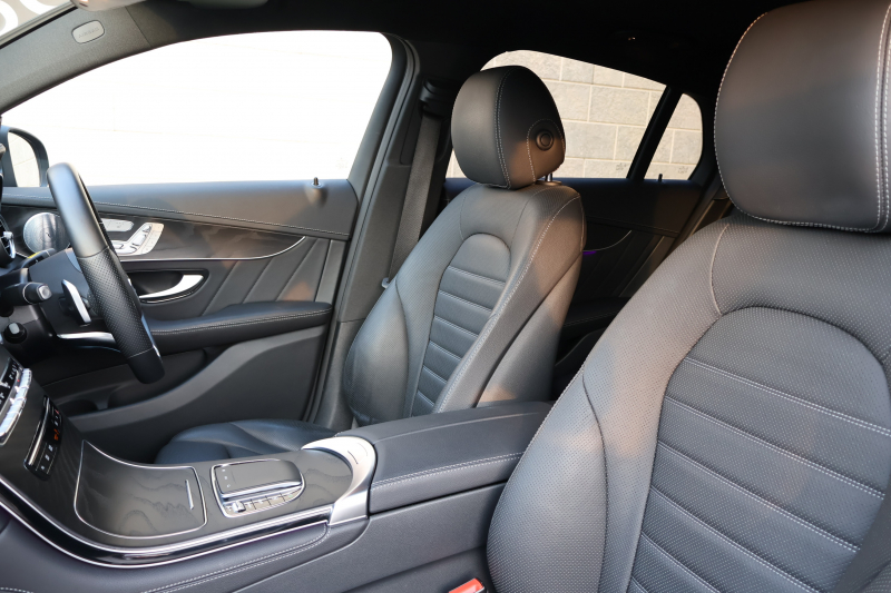 メルセデスベンツ GLCクーペ GLC220d 4MATIC ｸｰﾍﾟ AMGﾗｲﾝ　後期型 ﾚｻﾞｰｴｸｽｸﾙｰｼﾌﾞPKG ﾚｰﾀﾞｰｾｰﾌﾃｨPKG ｴｱﾊﾞﾗﾝｽPKG ｶﾞﾗｽSR 黒革 ｼｰﾄﾋｰﾀ ﾍﾞﾝﾁﾚｰﾀ MBUX 純正10.25ｲﾝﾁﾅﾋﾞ地ﾃﾞｼﾞ ｺｯｸﾋﾟｯﾄDisp 360°ｶﾒﾗ Burmester 電動Rｹﾞｰﾄ HUD AMG19ｲﾝﾁAW　2年保証