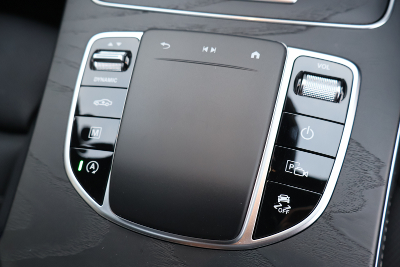 メルセデスベンツ GLCクーペ GLC220d 4MATIC ｸｰﾍﾟ AMGﾗｲﾝ　後期型 ﾚｻﾞｰｴｸｽｸﾙｰｼﾌﾞPKG ﾚｰﾀﾞｰｾｰﾌﾃｨPKG ｴｱﾊﾞﾗﾝｽPKG ｶﾞﾗｽSR 黒革 ｼｰﾄﾋｰﾀ ﾍﾞﾝﾁﾚｰﾀ MBUX 純正10.25ｲﾝﾁﾅﾋﾞ地ﾃﾞｼﾞ ｺｯｸﾋﾟｯﾄDisp 360°ｶﾒﾗ Burmester 電動Rｹﾞｰﾄ HUD AMG19ｲﾝﾁAW　2年保証