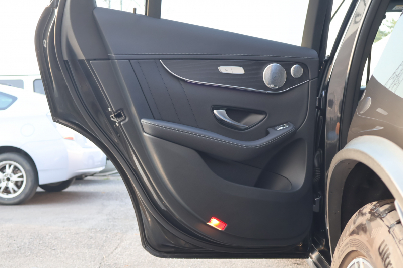 メルセデスベンツ GLCクーペ GLC220d 4MATIC ｸｰﾍﾟ AMGﾗｲﾝ　後期型 ﾚｻﾞｰｴｸｽｸﾙｰｼﾌﾞPKG ﾚｰﾀﾞｰｾｰﾌﾃｨPKG ｴｱﾊﾞﾗﾝｽPKG ｶﾞﾗｽSR 黒革 ｼｰﾄﾋｰﾀ ﾍﾞﾝﾁﾚｰﾀ MBUX 純正10.25ｲﾝﾁﾅﾋﾞ地ﾃﾞｼﾞ ｺｯｸﾋﾟｯﾄDisp 360°ｶﾒﾗ Burmester 電動Rｹﾞｰﾄ HUD AMG19ｲﾝﾁAW　2年保証