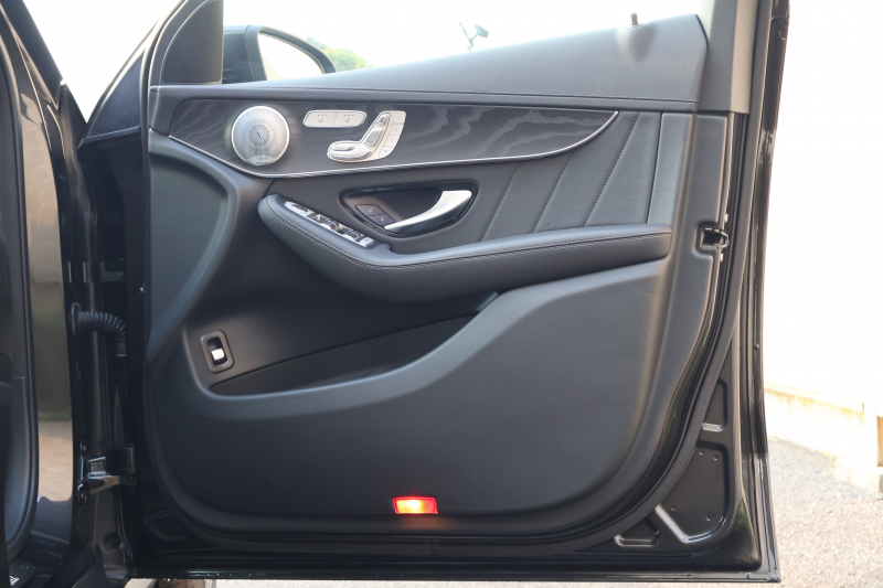 メルセデスベンツ GLCクーペ GLC220d 4MATIC ｸｰﾍﾟ AMGﾗｲﾝ　後期型 ﾚｻﾞｰｴｸｽｸﾙｰｼﾌﾞPKG ﾚｰﾀﾞｰｾｰﾌﾃｨPKG ｴｱﾊﾞﾗﾝｽPKG ｶﾞﾗｽSR 黒革 ｼｰﾄﾋｰﾀ ﾍﾞﾝﾁﾚｰﾀ MBUX 純正10.25ｲﾝﾁﾅﾋﾞ地ﾃﾞｼﾞ ｺｯｸﾋﾟｯﾄDisp 360°ｶﾒﾗ Burmester 電動Rｹﾞｰﾄ HUD AMG19ｲﾝﾁAW　2年保証