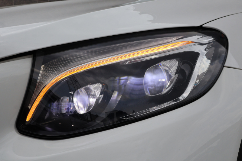 メルセデスベンツ GLC GLC220d 4MATIC ｽﾎﾟｰﾂ(本革仕様)　AMGｽﾀｲﾘﾝｸﾞPKG ｴｱﾊﾞﾗﾝｽPKG ﾚｰﾀﾞｰｾｰﾌﾃｨPKG  ﾊﾟﾉﾗﾐｯｸSR 黒革ｼｰﾄ ｼｰﾄﾋｰﾀｰ ｷｰﾚｽGO 純正ﾅﾋﾞ地ﾃﾞｼﾞ 360度ｶﾒﾗｼｽﾃﾑ Burmester  電動Rｹﾞｰﾄ ﾌｯﾄﾄﾗﾝｸOP LEDﾍｯﾄﾞﾗｲﾄ PTS AMG19ｲﾝﾁAW　2年保証