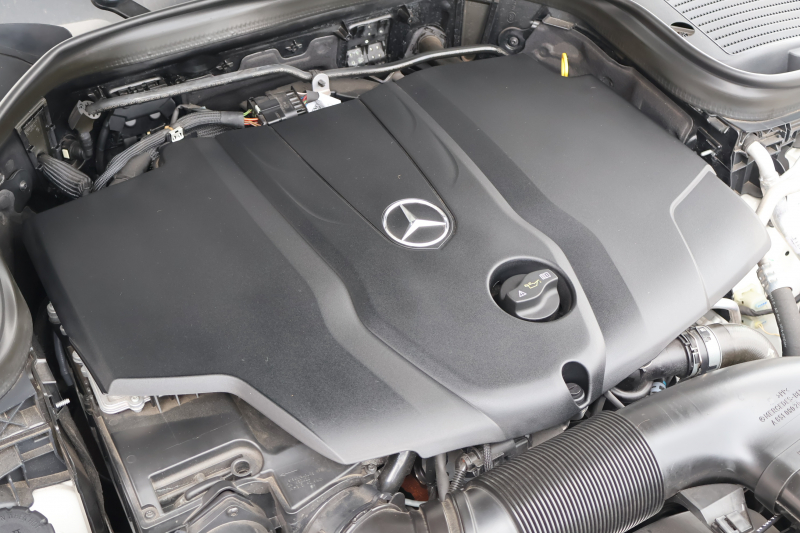 メルセデスベンツ GLC GLC220d 4MATIC ｽﾎﾟｰﾂ(本革仕様)　AMGｽﾀｲﾘﾝｸﾞPKG ｴｱﾊﾞﾗﾝｽPKG ﾚｰﾀﾞｰｾｰﾌﾃｨPKG  ﾊﾟﾉﾗﾐｯｸSR 黒革ｼｰﾄ ｼｰﾄﾋｰﾀｰ ｷｰﾚｽGO 純正ﾅﾋﾞ地ﾃﾞｼﾞ 360度ｶﾒﾗｼｽﾃﾑ Burmester  電動Rｹﾞｰﾄ ﾌｯﾄﾄﾗﾝｸOP LEDﾍｯﾄﾞﾗｲﾄ PTS AMG19ｲﾝﾁAW　2年保証