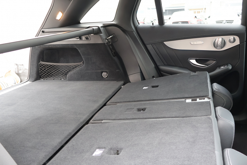 メルセデスベンツ GLC GLC220d 4MATIC ｽﾎﾟｰﾂ(本革仕様)　AMGｽﾀｲﾘﾝｸﾞPKG ｴｱﾊﾞﾗﾝｽPKG ﾚｰﾀﾞｰｾｰﾌﾃｨPKG  ﾊﾟﾉﾗﾐｯｸSR 黒革ｼｰﾄ ｼｰﾄﾋｰﾀｰ ｷｰﾚｽGO 純正ﾅﾋﾞ地ﾃﾞｼﾞ 360度ｶﾒﾗｼｽﾃﾑ Burmester  電動Rｹﾞｰﾄ ﾌｯﾄﾄﾗﾝｸOP LEDﾍｯﾄﾞﾗｲﾄ PTS AMG19ｲﾝﾁAW　2年保証