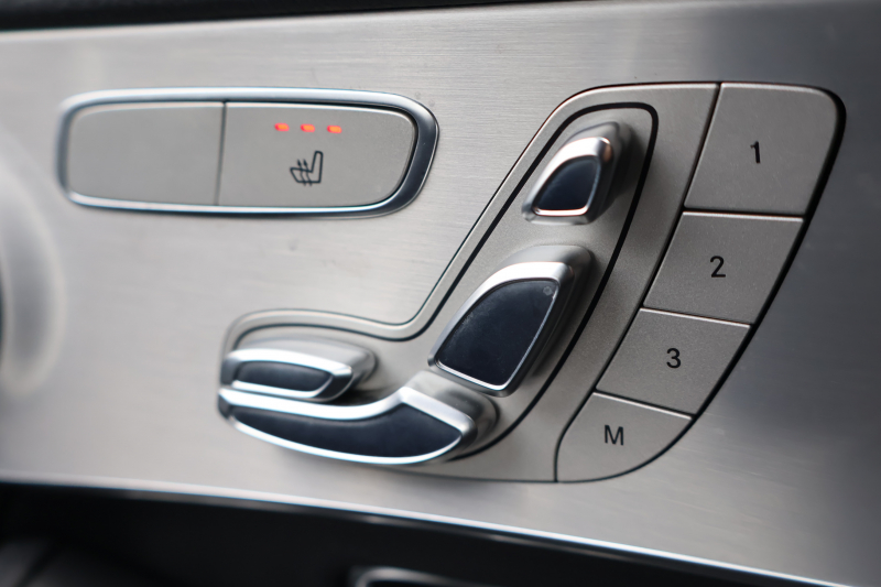 メルセデスベンツ GLC GLC220d 4MATIC ｽﾎﾟｰﾂ(本革仕様)　AMGｽﾀｲﾘﾝｸﾞPKG ｴｱﾊﾞﾗﾝｽPKG ﾚｰﾀﾞｰｾｰﾌﾃｨPKG  ﾊﾟﾉﾗﾐｯｸSR 黒革ｼｰﾄ ｼｰﾄﾋｰﾀｰ ｷｰﾚｽGO 純正ﾅﾋﾞ地ﾃﾞｼﾞ 360度ｶﾒﾗｼｽﾃﾑ Burmester  電動Rｹﾞｰﾄ ﾌｯﾄﾄﾗﾝｸOP LEDﾍｯﾄﾞﾗｲﾄ PTS AMG19ｲﾝﾁAW　2年保証