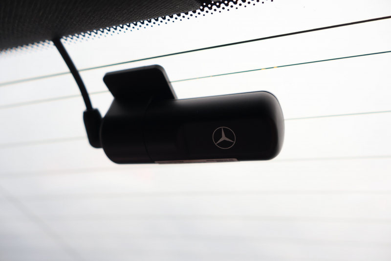 メルセデスベンツ GLC GLC220d 4MATIC ｽﾎﾟｰﾂ(本革仕様)　AMGｽﾀｲﾘﾝｸﾞPKG ｴｱﾊﾞﾗﾝｽPKG ﾚｰﾀﾞｰｾｰﾌﾃｨPKG  ﾊﾟﾉﾗﾐｯｸSR 黒革ｼｰﾄ ｼｰﾄﾋｰﾀｰ ｷｰﾚｽGO 純正ﾅﾋﾞ地ﾃﾞｼﾞ 360度ｶﾒﾗｼｽﾃﾑ Burmester  電動Rｹﾞｰﾄ ﾌｯﾄﾄﾗﾝｸOP LEDﾍｯﾄﾞﾗｲﾄ PTS AMG19ｲﾝﾁAW　2年保証