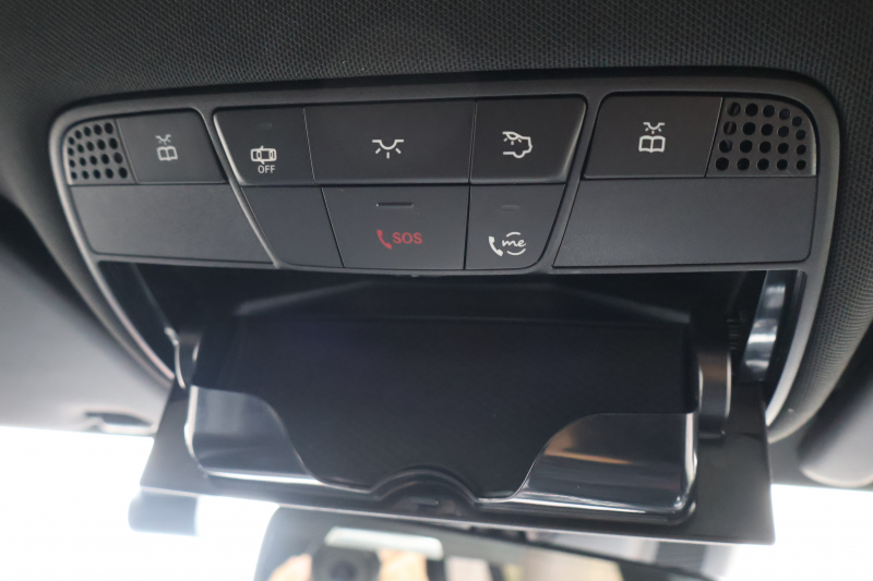 メルセデスベンツ Cクラス C220d ｽﾃｰｼｮﾝﾜｺﾞﾝ AMGﾗｲﾝ 　後期型 ﾚｻﾞｰｴｸｽｸﾙｰｼﾌﾞPKG ﾚｰﾀﾞｰｾｰﾌﾃｨPKG ﾊﾟﾉﾗﾐｯｸSR 黒革 ｼｰﾄﾋｰﾀｰ 純正10.25ｲﾝﾁﾅﾋﾞ地ﾃﾞｼﾞ ｺｯｸﾋﾟｯﾄDisp AppleCarPlay Burmester 電動Rｹﾞｰﾄ ﾌｯﾄﾄﾗﾝｸOP HUD AMG18ｲﾝﾁAW　2年保証