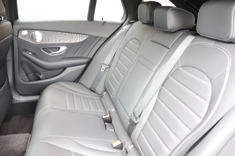 メルセデスベンツ Cクラス C220d ｽﾃｰｼｮﾝﾜｺﾞﾝ AMGﾗｲﾝ 　後期型 ﾚｻﾞｰｴｸｽｸﾙｰｼﾌﾞPKG ﾚｰﾀﾞｰｾｰﾌﾃｨPKG ﾊﾟﾉﾗﾐｯｸSR 黒革 ｼｰﾄﾋｰﾀｰ 純正10.25ｲﾝﾁﾅﾋﾞ地ﾃﾞｼﾞ ｺｯｸﾋﾟｯﾄDisp AppleCarPlay Burmester 電動Rｹﾞｰﾄ ﾌｯﾄﾄﾗﾝｸOP HUD AMG18ｲﾝﾁAW　2年保証