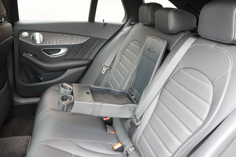 メルセデスベンツ Cクラス C220d ｽﾃｰｼｮﾝﾜｺﾞﾝ AMGﾗｲﾝ 　後期型 ﾚｻﾞｰｴｸｽｸﾙｰｼﾌﾞPKG ﾚｰﾀﾞｰｾｰﾌﾃｨPKG ﾊﾟﾉﾗﾐｯｸSR 黒革 ｼｰﾄﾋｰﾀｰ 純正10.25ｲﾝﾁﾅﾋﾞ地ﾃﾞｼﾞ ｺｯｸﾋﾟｯﾄDisp AppleCarPlay Burmester 電動Rｹﾞｰﾄ ﾌｯﾄﾄﾗﾝｸOP HUD AMG18ｲﾝﾁAW　2年保証