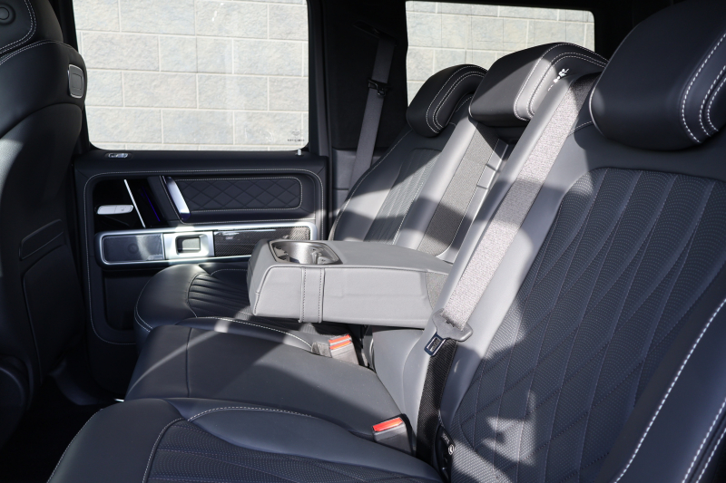 AMG Gクラス G63 G manufakturﾌﾟﾛｸﾞﾗﾑﾌﾟﾗｽ　左H AMGﾅｲﾄPKG ﾚｰﾀﾞｰｾｰﾌﾃｨPKG ｶﾞﾗｽSR ｴｸｽｸﾙｰｼﾌﾞ黒ﾅｯﾊﾟ革 ｼｰﾄH ﾍﾞﾝﾁﾚｰﾀｰ 純正ﾅﾋﾞ地ﾃﾞｼﾞ Burmesterｻﾗｳﾝﾄﾞ 360度ｶﾒﾗ ﾎﾞﾃﾞｨ同色ｽﾍﾟｱﾀｲﾔﾘﾝｸﾞ AMGｶｰﾎﾞﾝｲﾝﾃﾘｱﾄﾘﾑ AMG22AW　新車保証