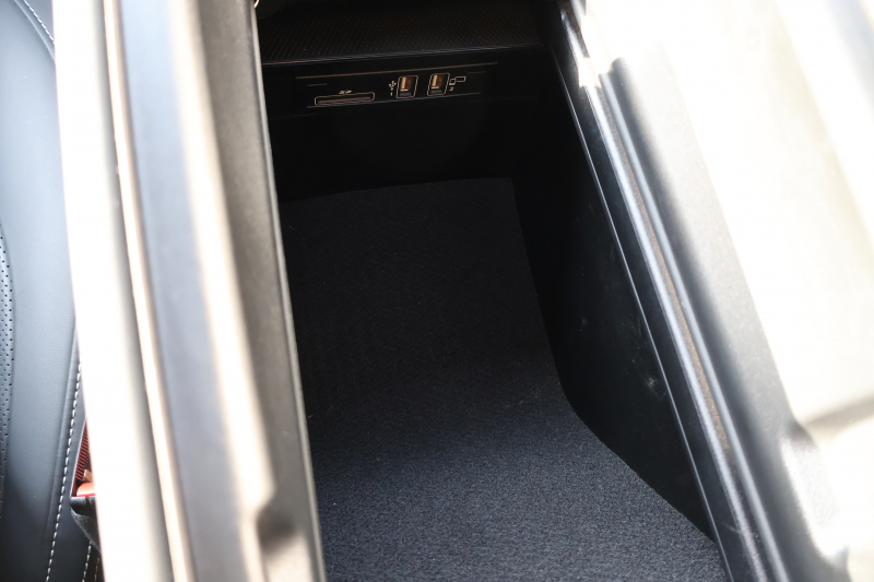 AMG Gクラス G63 G manufakturﾌﾟﾛｸﾞﾗﾑﾌﾟﾗｽ　左H AMGﾅｲﾄPKG ﾚｰﾀﾞｰｾｰﾌﾃｨPKG ｶﾞﾗｽSR ｴｸｽｸﾙｰｼﾌﾞ黒ﾅｯﾊﾟ革 ｼｰﾄH ﾍﾞﾝﾁﾚｰﾀｰ 純正ﾅﾋﾞ地ﾃﾞｼﾞ Burmesterｻﾗｳﾝﾄﾞ 360度ｶﾒﾗ ﾎﾞﾃﾞｨ同色ｽﾍﾟｱﾀｲﾔﾘﾝｸﾞ AMGｶｰﾎﾞﾝｲﾝﾃﾘｱﾄﾘﾑ AMG22AW　新車保証