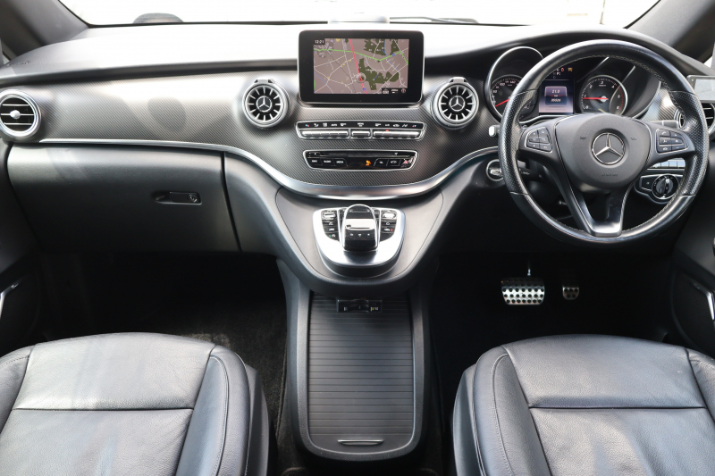 メルセデスベンツ Vクラス V220d ｽﾎﾟｰﾂ ﾛﾝｸﾞ　AMGﾃﾞｻﾞｲﾝｴｸｽﾃﾘｱ ﾚｰﾀﾞｰｾｰﾌﾃｨPKG ﾊﾟﾉﾗﾏSR 黒革ｼｰﾄ  ｼｰﾄﾋｰﾀ 純正ﾅﾋﾞ地ﾃﾞｼﾞ 360度ｶﾒﾗ Burmesterｻﾗｳﾝﾄﾞ 電動Rｹﾞｰﾄ 電動ﾃﾞｭｱﾙｽﾗｲﾄﾞﾄﾞｱ Rﾓﾆﾀｰ  AMG19ｲﾝﾁAW　2年保証